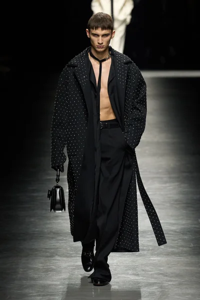 Look 53